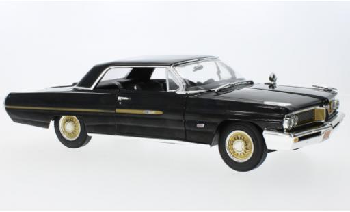 Pontiac Grand Prix 1/18 Auto World Fireball Roberts Edition noire/doré 1962 modellautos