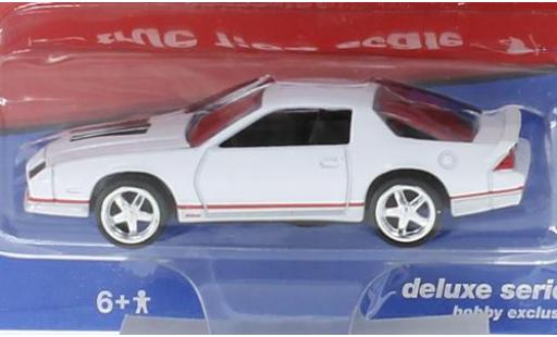 Chevrolet Camaro 1/64 Auto World weiss 1984 modellautos