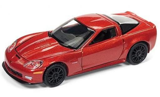 Chevrolet Corvette 1/64 Auto World mettalic orange 2011 sans Vitrine modellautos