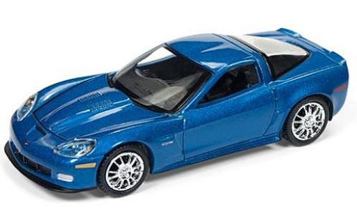 Chevrolet Corvette 1/64 Auto World Z06 mettalic blau 2011 sans Vitrine modellautos