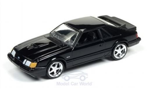 Ford Mustang 1/64 Auto World SVO schwarz 1985 modellautos