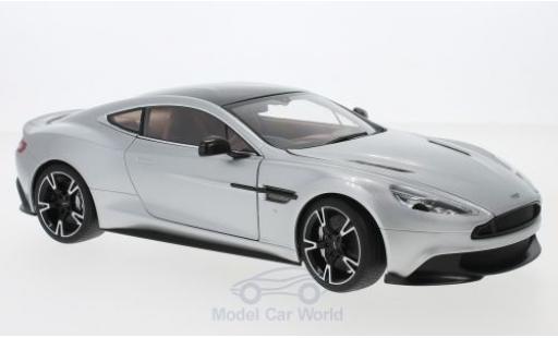 Modellautos Aston Martin Vanquish 1/18 AUTOart S silber RHD 2017 Aston Martin Vanquish 1/18 AUTOart S silber RHD 2017 modellautos