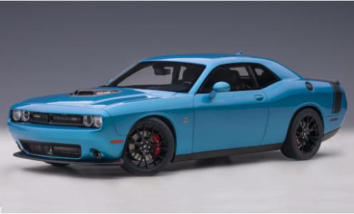 Modellautos Dodge Challenger 1/18 AUTOart 392 HEMI Scat Pack Shaker mettalic blau/matt-schwarz 2018 Dodge Challenger 1/18 AUTOart 392 HEMI Scat Pack Shaker mettalic blau/matt-schwarz 2018 modellautos