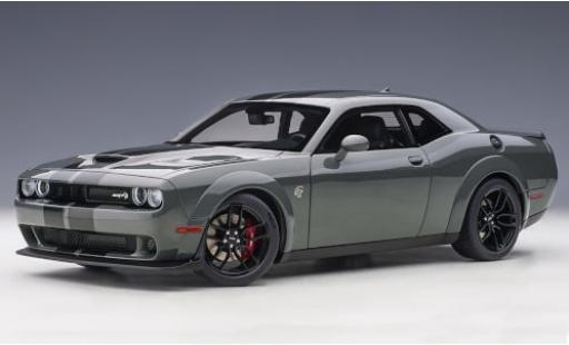 Modellautos Dodge Challenger 1/18 AUTOart SRT Hellcat Widebody mettalic grau/schwarz 2018 Dodge Challenger 1/18 AUTOart SRT Hellcat Widebody mettalic grau/schwarz 2018 modellautos