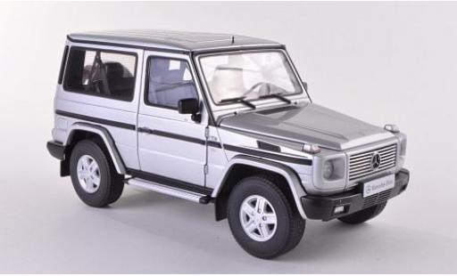 Modellautos Mercedes Classe G 1/18 AUTOart G 500 (W461) SWB silber 1998 1:18 Mercedes Classe G 1/18 AUTOart G 500 (W461) SWB silber 1998 1:18 modellautos