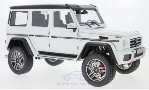 Modellautos Mercedes Classe G 1/18 AUTOart G500 4x4 weiss 2016 Mercedes Classe G 1/18 AUTOart G500 4x4 weiss 2016 modellautos