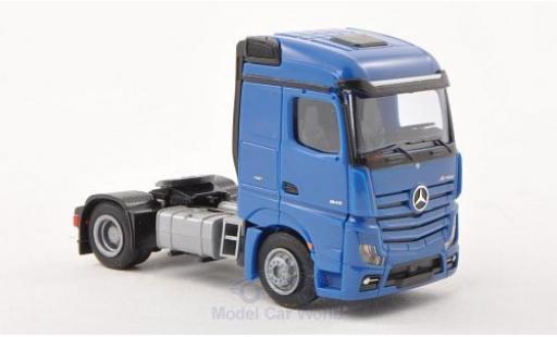 Modellautos Mercedes Actros 1/87 AWM 2 Streamspace blau Solo-Zugmaschine 2-Achsig blau Mercedes Actros 1/87 AWM 2 Streamspace blau Solo-Zugmaschine 2-Achsig blau modellautos