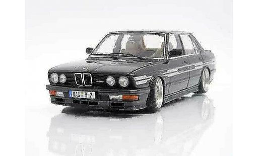 Alpina B7 turbo 1/18 Autoart M i alpina b7 e28 m modellautos