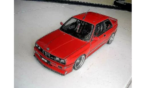 Bmw M3 coupe 1/18 Autoart E30 swap moteur v10 modellautos