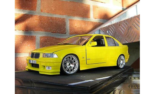Bmw M3 GTR 1/18 Ut Models E36 berline rtr gelb carlux jantes m3 modellautos