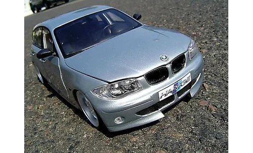 Bmw 120 E87 1/18 Kyosho i hartge modellautos