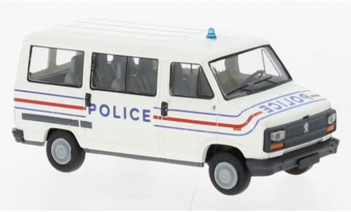 Modellautos Peugeot J5 1/87 Brekina bus Police (F) 1982 Peugeot J5 1/87 Brekina bus Police (F) 1982 modellautos