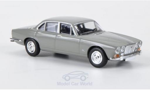 Modellautos Jaguar XJ 6 1/87 Brekina 6 grau Jaguar XJ 6 1/87 Brekina 6 grau modellautos