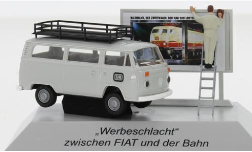 Modellautos Volkswagen T2 1/87 Brekina Kombi DB 1973 avec Plakatwand Volkswagen T2 1/87 Brekina Kombi DB 1973 avec Plakatwand modellautos