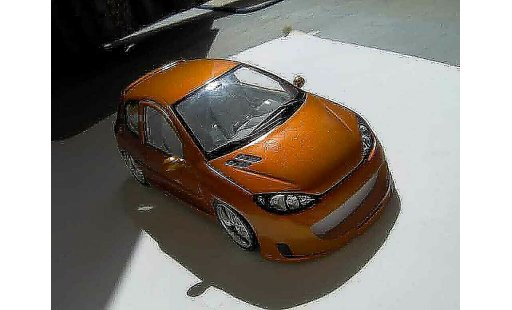 Peugeot 206 RC 1/18 Norev orange modellautos