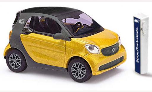 Modellautos Smart ForTwo 1/87 Busch Fortwo Electric Drive gold 2014 Smart ForTwo 1/87 Busch Fortwo Electric Drive gold 2014 modellautos