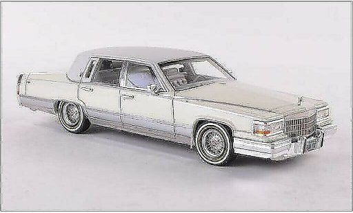 Cadillac Brougham Sedan 1/43 GLM beige/matt-weiss 1991 modellautos