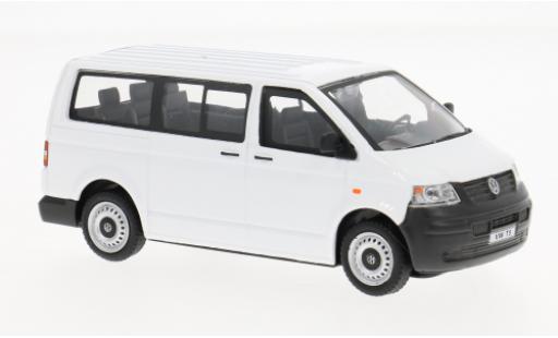 Volkswagen T5 1/43 Cararama weiss 2010 1:43 modellautos
