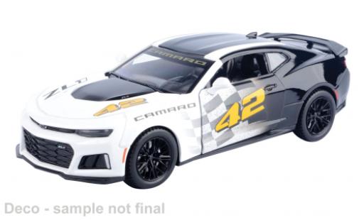 Chevrolet Camaro 1/24 Motormax ZL1 weiss/schwarz 1:24 modellautos