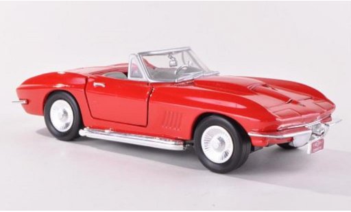 Chevrolet Corvette Convertible 1/24 Motormax C2 Cabrio (C2) rot modellautos