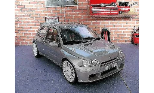 Renault Clio Maxi 1/18 Ottomobile plain body jantes oz 19 pouces modellautos