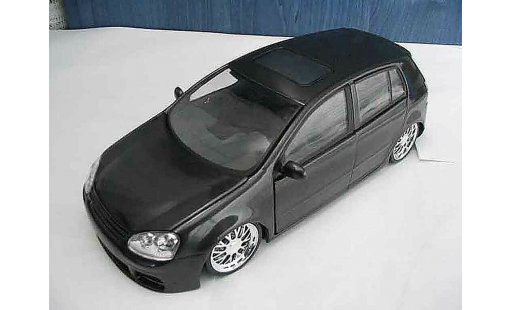 Volkswagen Golf GTI 1/18 Burago dub schwarz jantes chromees modellautos