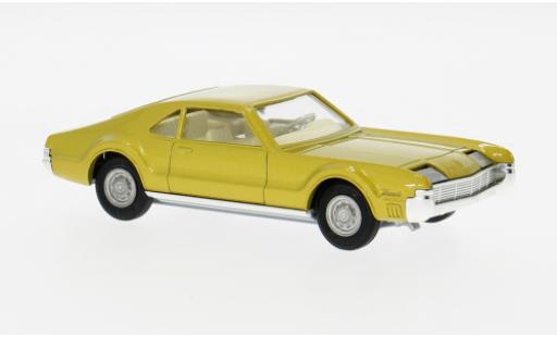 Oldsmobile Toronado 1/50 Corgi gelb 1967 1:50 modellautos