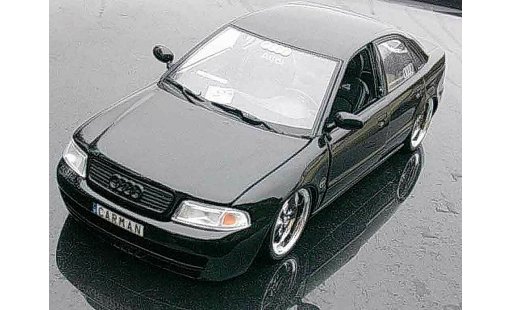 Audi A4 berline 1/18 Ut Models s4 schwarz modellautos