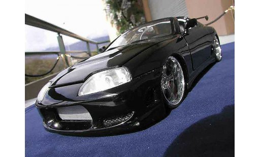 Toyota Supra Base 1/18 Ertl illegal street car modellautos