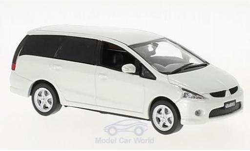 Mitsubishi Grandis 1/43 First 43 Models mettalic weiss RHD 2003 modellautos