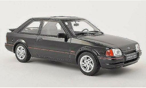 Ford Escort XR3i 1/18 Ottomobile MK IV schwarz 1988 modellautos