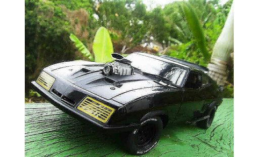 Mad Max ROAD WARRIOR INTERCEPTOR Interceptor 1/18 Autoart falcon 1973 modellautos