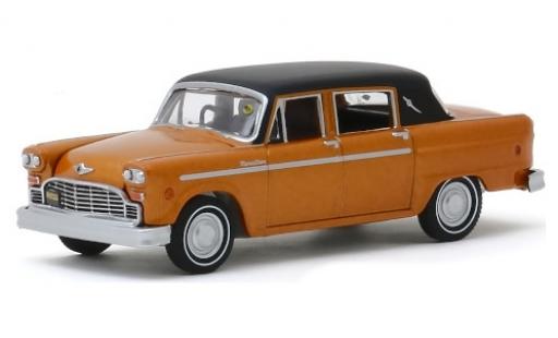 Modellautos Checker Marathon 1/64 Greenlight mettalic orange/matt-schwarz 1972 Checker Marathon 1/64 Greenlight mettalic orange/matt-schwarz 1972 modellautos