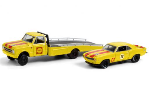 Modellautos Chevrolet C-30 1/64 Greenlight Ramp Truck No.28 S 1967 y compris les 1969 Camaro Z/28 et Rampes de chargement Chevrolet C-30 1/64 Greenlight Ramp Truck No.28 S 1967 y compris les 1969 Camaro Z/28 et Rampes de chargement modellautos