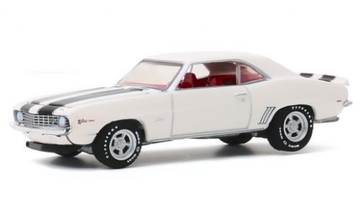 Chevrolet Camaro 1/64 Greenlight Z/28 weiss/schwarz 1969 modellautos