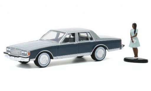 Modellautos Chevrolet Caprice Classic 1/64 Greenlight mettalic grau/matt-grau 1981 avec figurine Chevrolet Caprice Classic 1/64 Greenlight mettalic grau/matt-grau 1981 avec figurine modellautos