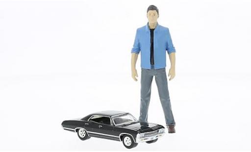 Chevrolet Impala 1/18 Greenlight Sport Sedan Supernatural avec Dean figurine in 1:18 modellautos