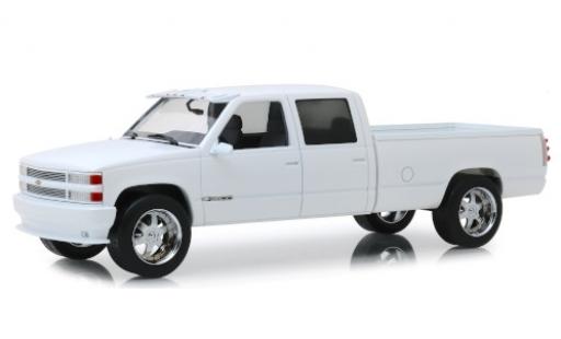 Chevrolet Silverado 1/18 Greenlight 3500 Crew Cab Custom weiss 1997 modellautos