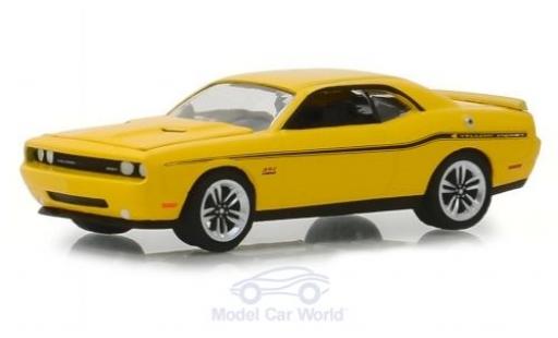 Modellautos Dodge Challenger 1/64 Greenlight SRT 392 gelb 2012 Dodge Challenger 1/64 Greenlight SRT 392 gelb 2012 modellautos