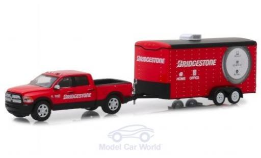 Modellautos Dodge RAM 1/64 Greenlight Ram rot Bridgestone 2017 mit Anhänger Dodge RAM 1/64 Greenlight Ram rot Bridgestone 2017 mit Anhänger modellautos