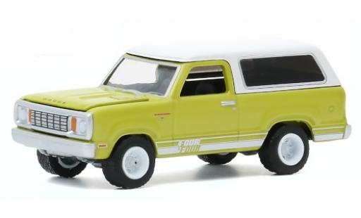 Modellautos Dodge RAM 1/64 Greenlight Ramcharger grün/weiss 1977 Dodge RAM 1/64 Greenlight Ramcharger grün/weiss 1977 modellautos