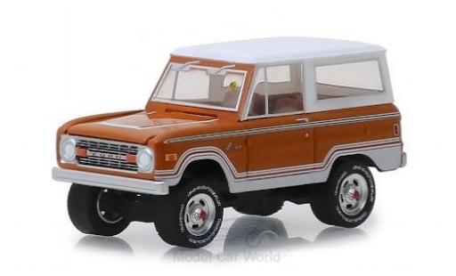 Modellautos Ford Bronco 1/64 Greenlight Ranger braun/weiss 1977 Ford Bronco 1/64 Greenlight Ranger braun/weiss 1977 modellautos