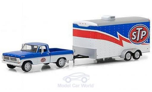 Modellautos Ford F-1 1/64 Greenlight 00 STP 1970 mit geschlossenem Autoanhänger Ford F-1 1/64 Greenlight 00 STP 1970 mit geschlossenem Autoanhänger modellautos