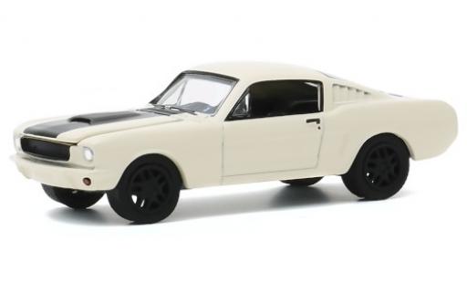 Ford Mustang 1/64 Greenlight weiss/matt-schwarz 1966 Testfahrzeug modellautos