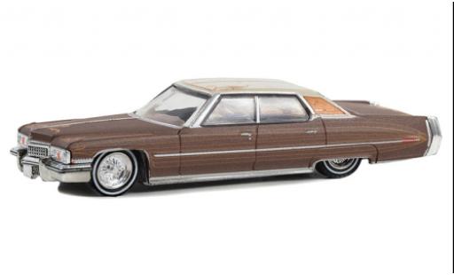 Modellautos Cadillac Sedan 1/64 Greenlight DeVille metallise braun/blanche 1973 Cadillac Sedan 1/64 Greenlight DeVille metallise braun/blanche 1973 modellautos