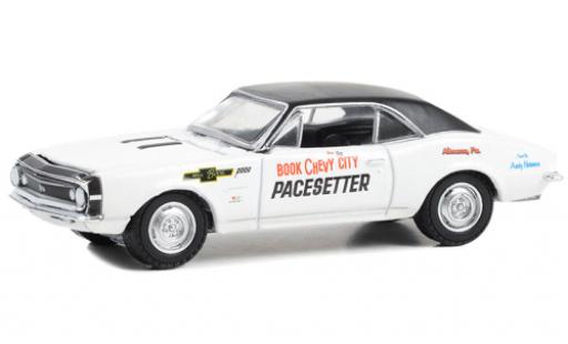 Chevrolet Camaro 1/64 Greenlight SS Book Chevy City Pacesetter 1967 modellautos