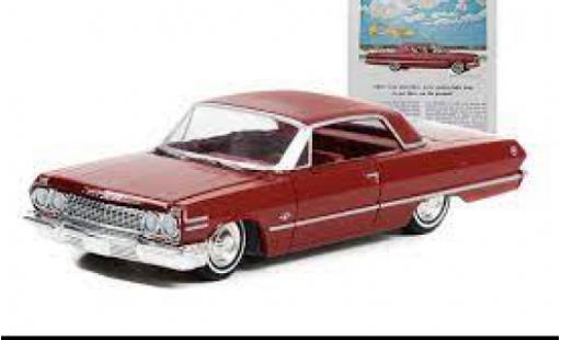 Chevrolet Impala 1/64 Greenlight Sport Coupe rouge foncé 1963 modellautos