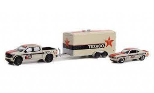 Modellautos Chevrolet Silverado 1/64 Greenlight Texaco 2021 Chevrolet Silverado 1/64 Greenlight Texaco 2021 modellautos