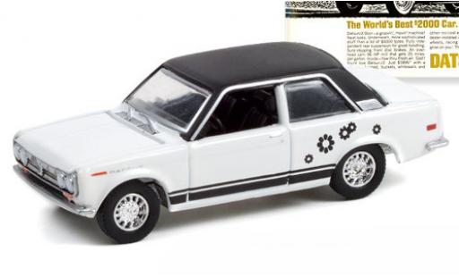 Modellautos Datsun 510 1/64 Greenlight weiss/schwarz 1969 Datsun 510 1/64 Greenlight weiss/schwarz 1969 modellautos