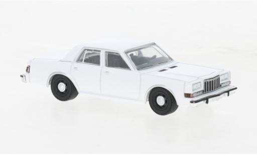 Modellautos Dodge Diplomat 1/64 Greenlight weiss 1980 Dodge Diplomat 1/64 Greenlight weiss 1980 modellautos